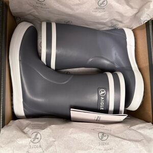 Aigle kids unisex Gray Lolly Pop Boots NWT